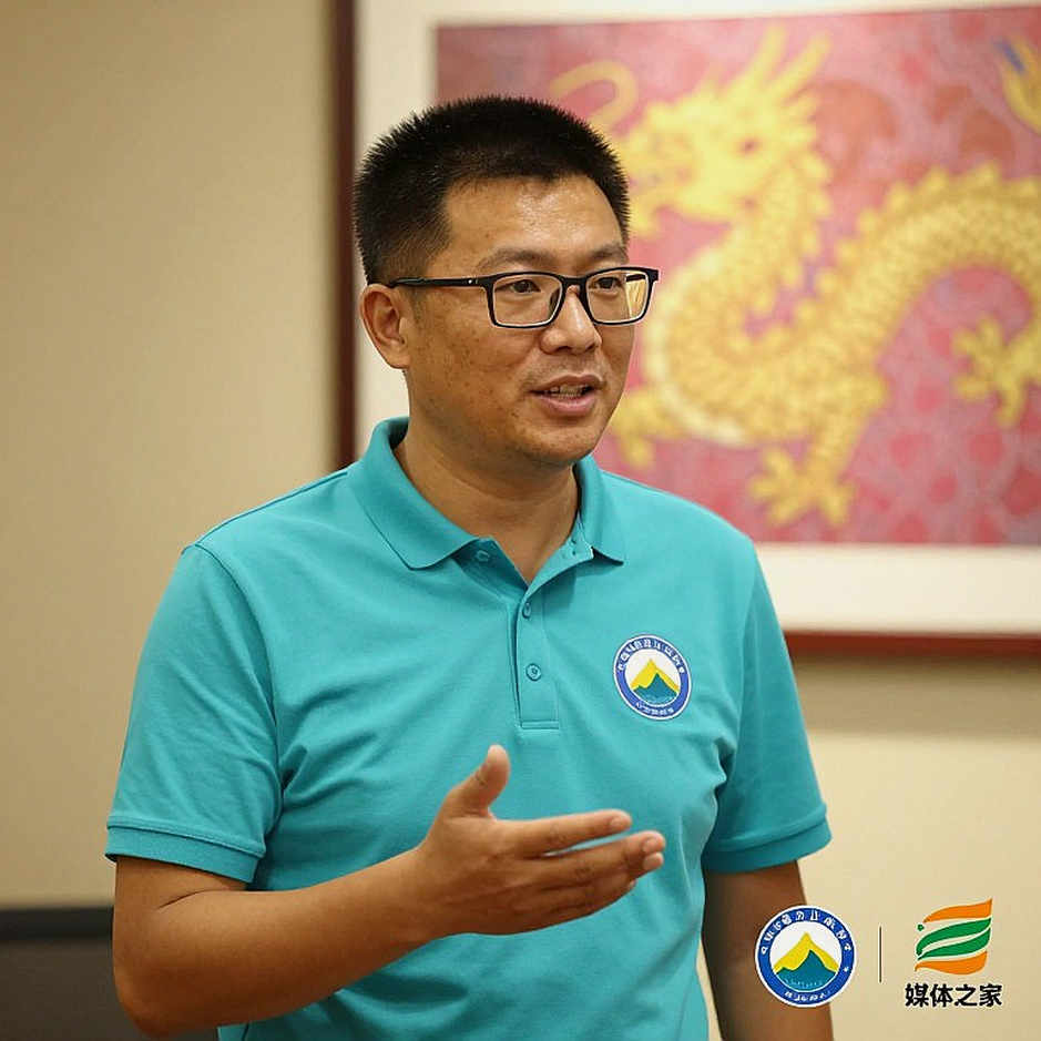 Áo đấu thứ ba của Indonesia: Triết lý biển, nụ hoa nhài và một chiến lược bán hàng