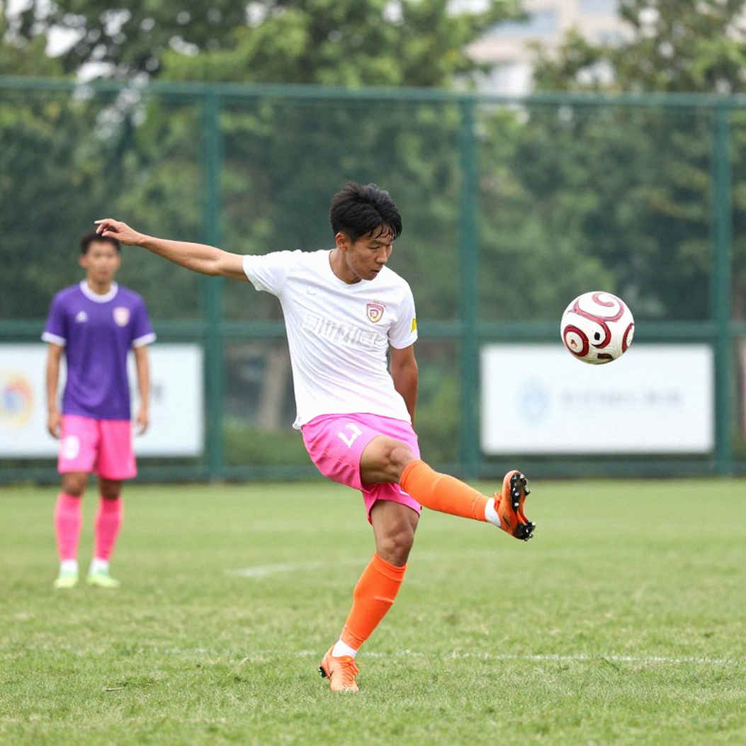 Williams Minh Hoàng lên tuyển Việt Nam: cuộc đổi hình dáng của hàng công