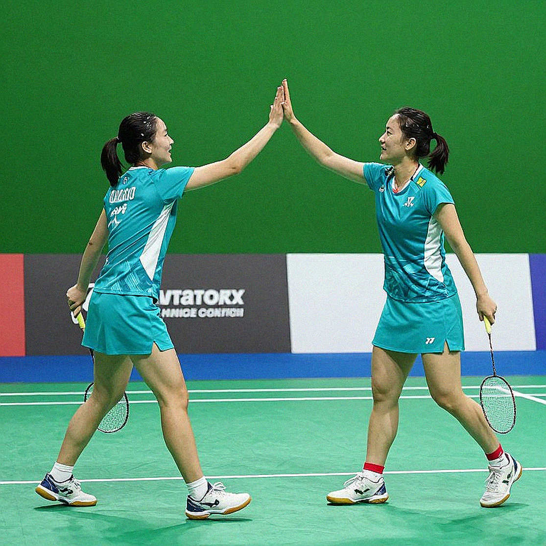 Alwi Farhan tập cùng Kento Momota ở Tokyo trước Asian Games 2026: Khoảng lặng giữa hai tay vợt
